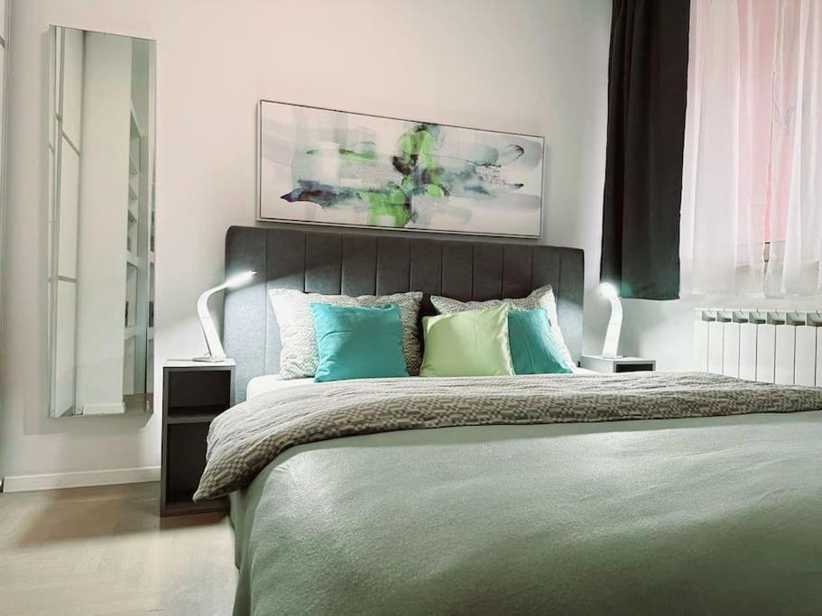 Urban Oasis: Stylish Retreat Apartment Zagreb Exterior foto