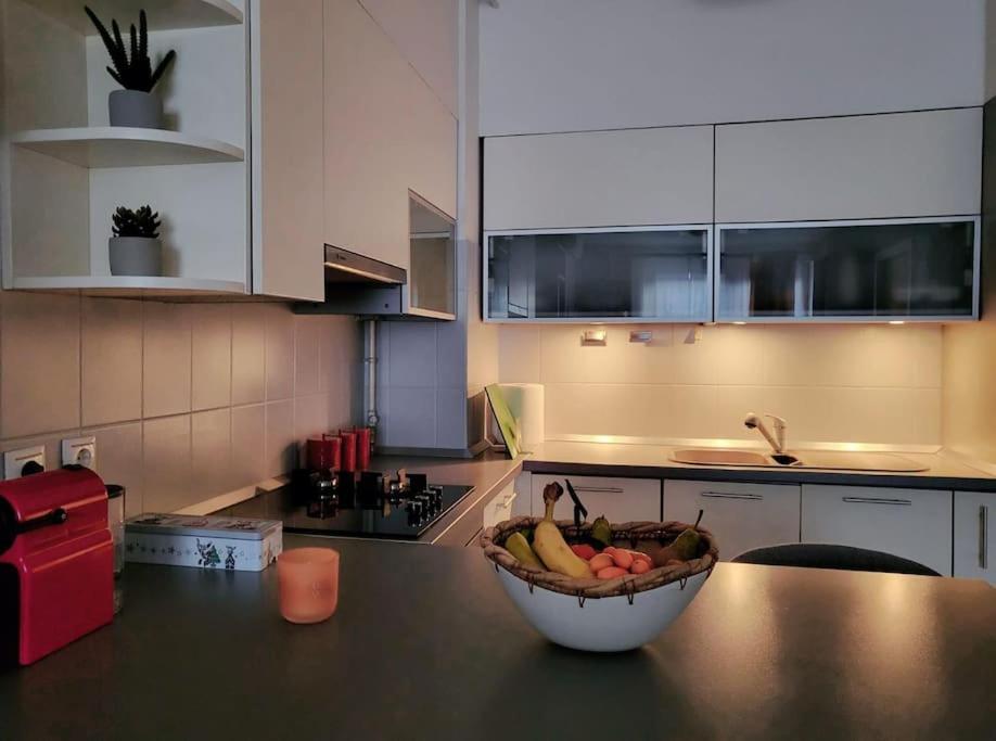 Urban Oasis: Stylish Retreat Apartment Zagreb Exterior foto